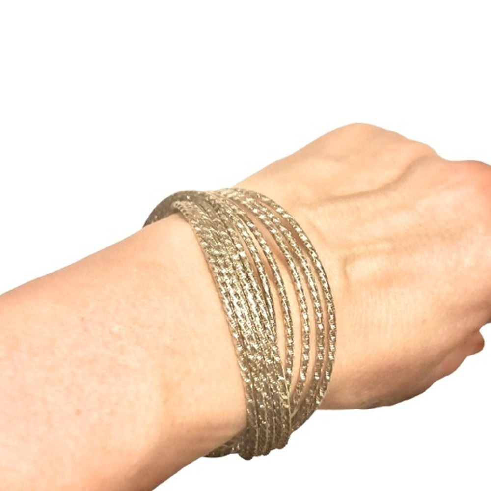 NWOT Shimmering Silver Tone Criss-Cross Gypsy Bangle Set Stack